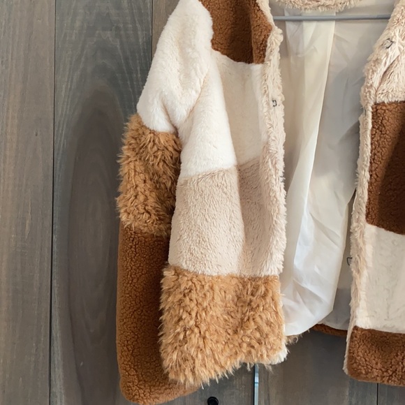 Addie | Colorblock Jacket - Picture 2 of 7